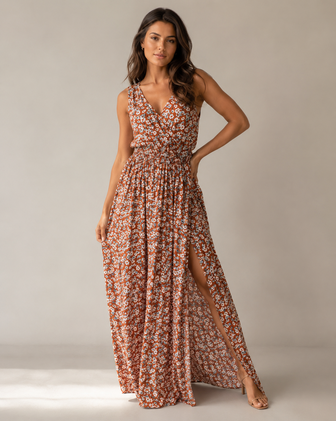 Maren - Sleeveless Maxi Dress with Floral Print and Slit