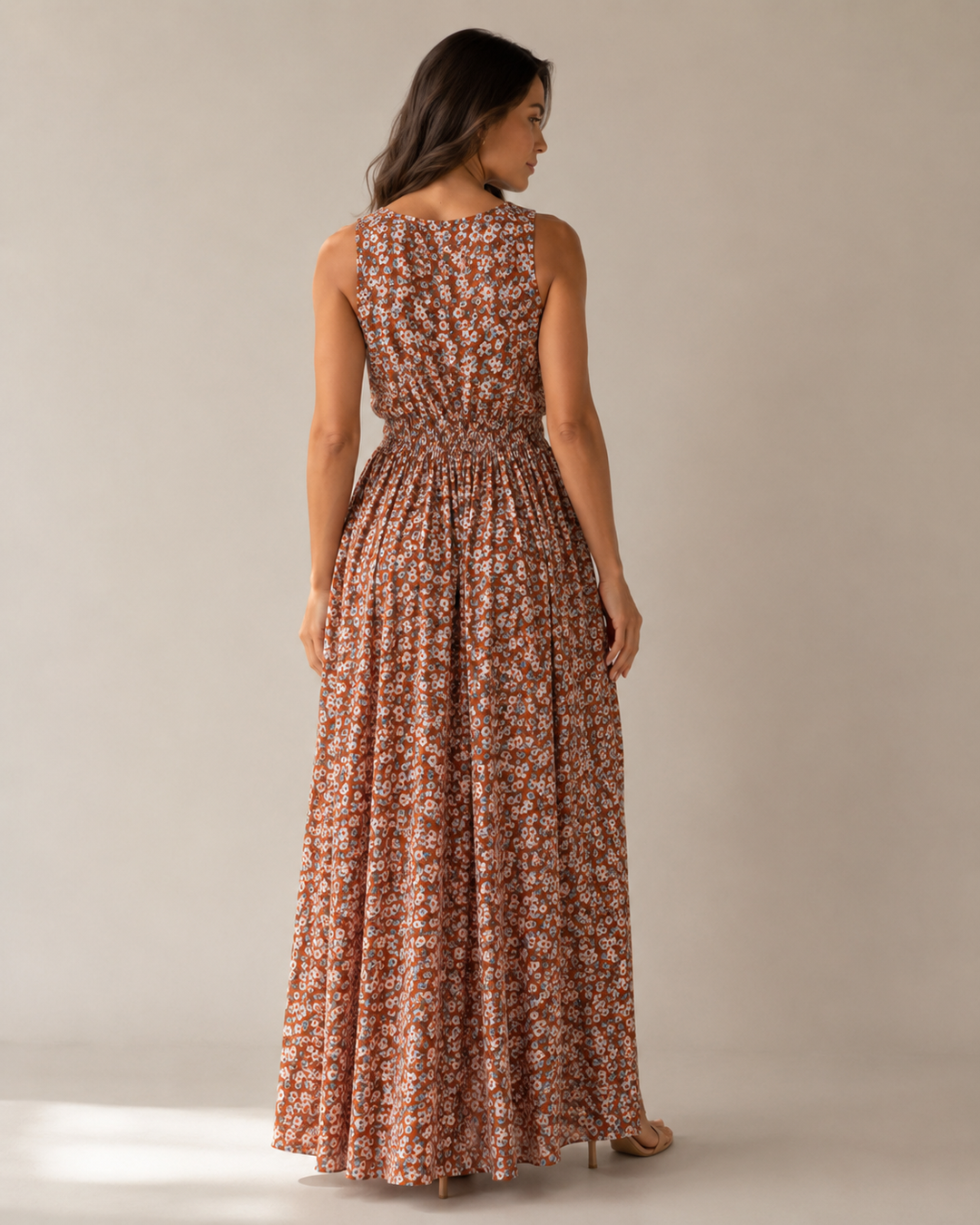 Maren - Sleeveless Maxi Dress with Floral Print and Slit