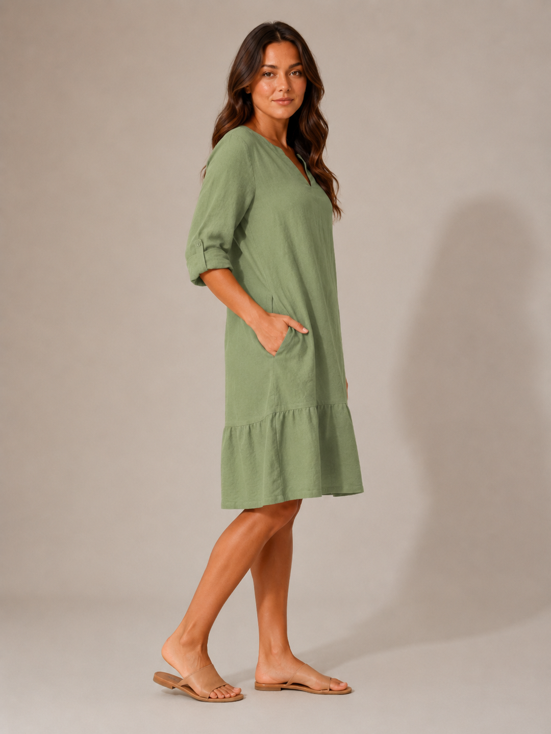 Nikki - Summer Dress with V-Neck and Relaxed Fit